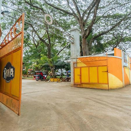 Отель Reddoorz Premium @ Gabinete Road Palawan Пуэрто-Принцеса Экстерьер фото