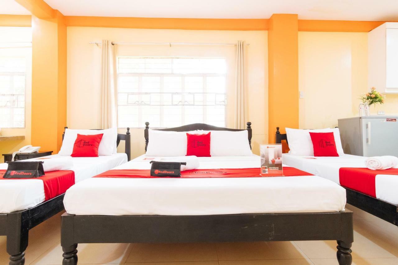 Отель Reddoorz Premium @ Gabinete Road Palawan Пуэрто-Принцеса Экстерьер фото