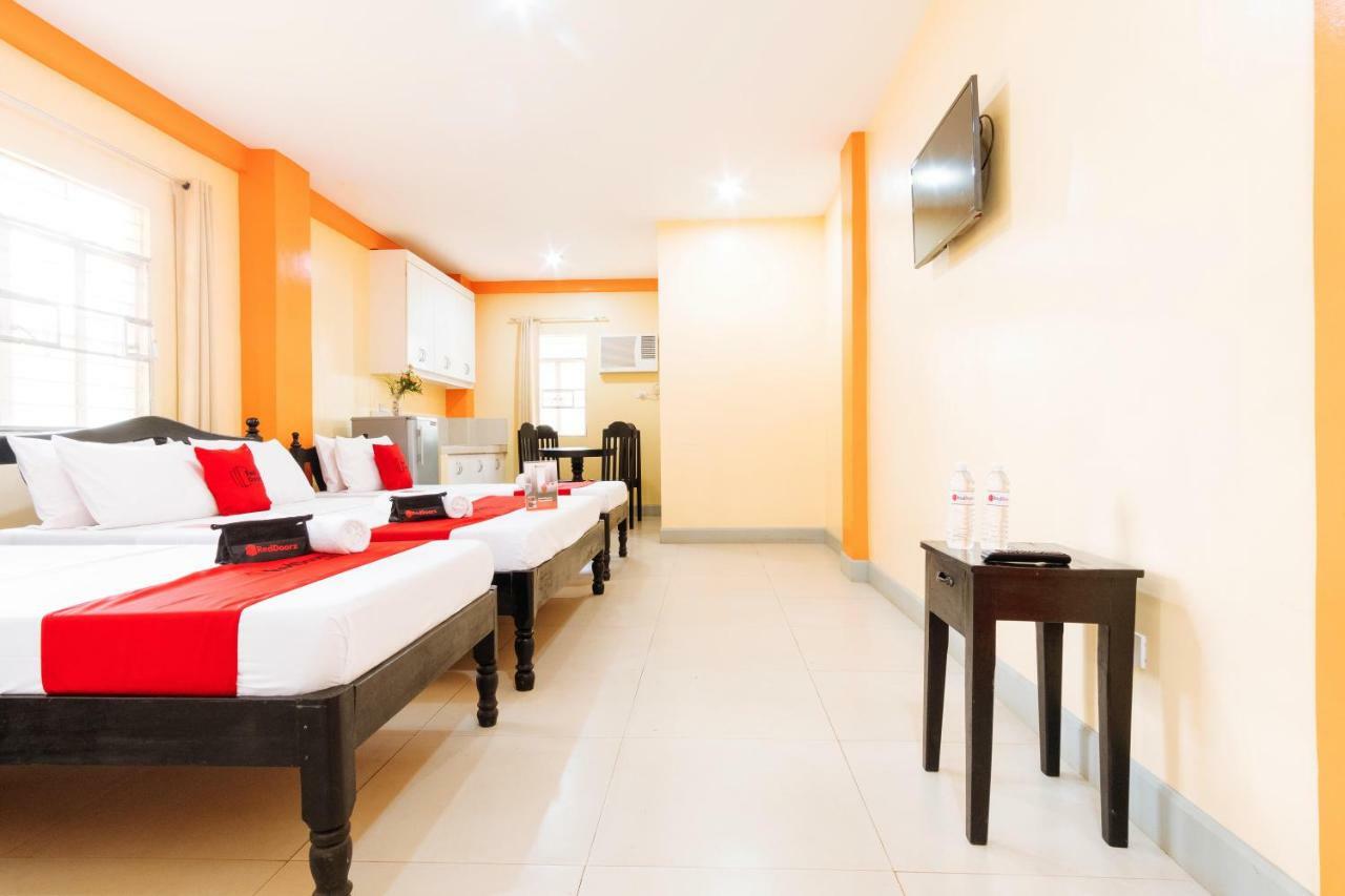 Отель Reddoorz Premium @ Gabinete Road Palawan Пуэрто-Принцеса Экстерьер фото
